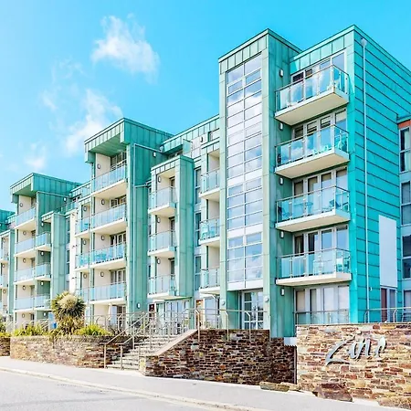 Surfside 34 Zinc Newquay (Cornwall)